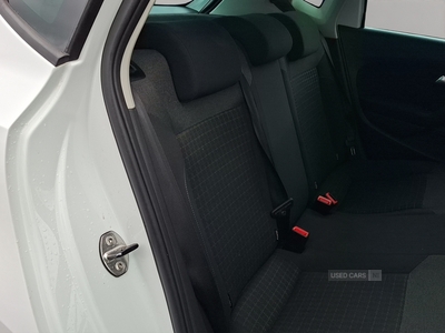 SG17PWZVolkswagenPolo-13