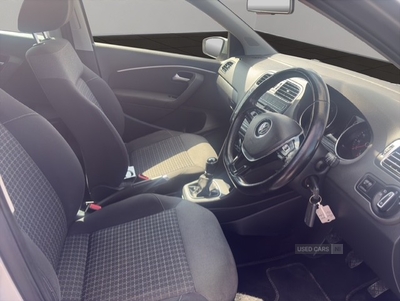 SH16XGLVolkswagenPolo-9