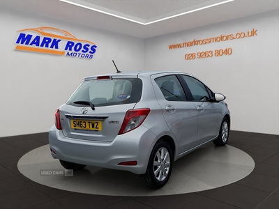SH63TWZToyotaYaris-6