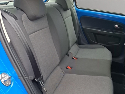 SL16LZFVolkswagenUp-16