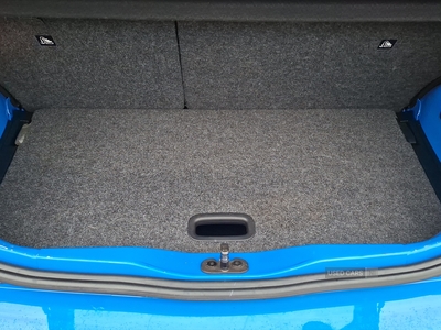 SL16LZFVolkswagenUp-17