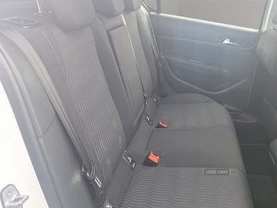 SR14DYTPeugeot308-13