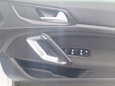 SR14DYTPeugeot308-15