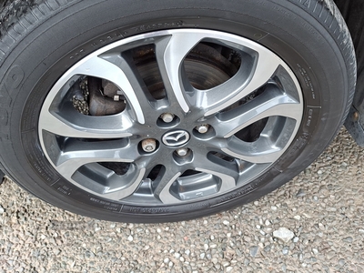 SR16PSUMazda2-10