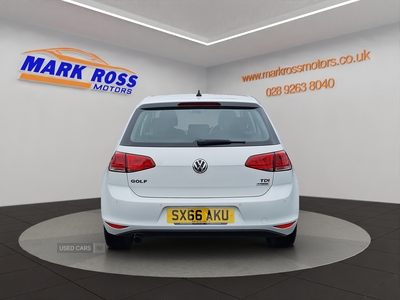 SX66AKUVolkswagenGolf-5