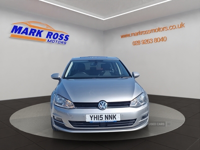 YH15NNKVolkswagenGolf-1