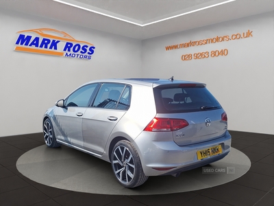 YH15NNKVolkswagenGolf-4