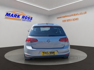 YH15NNKVolkswagenGolf-5