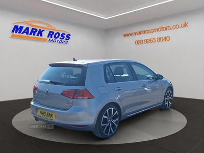 YH15NNKVolkswagenGolf-6